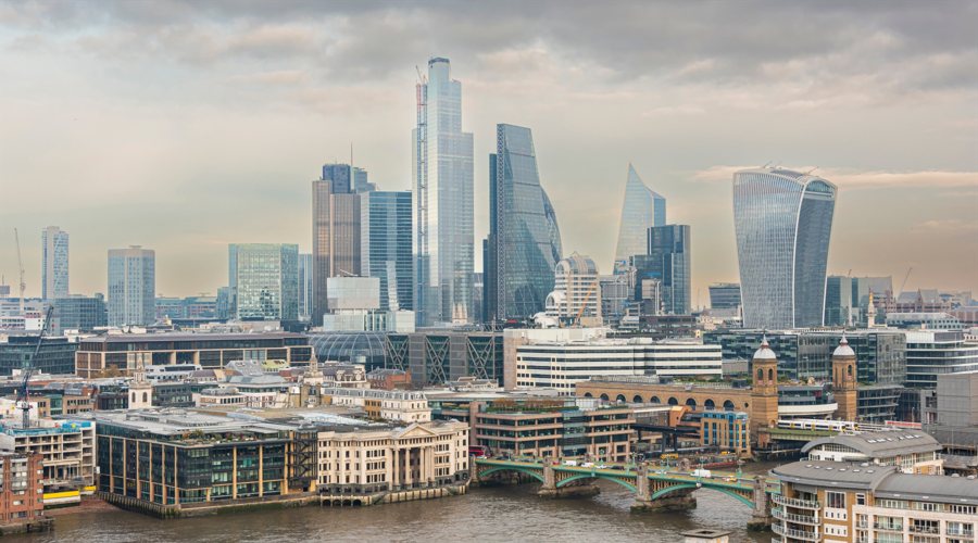 高盛Q2重仓科技股！增持英伟达(NVDA.US)、博通(AVGO.US)，特斯拉(TSLA.US)持仓上涨120%